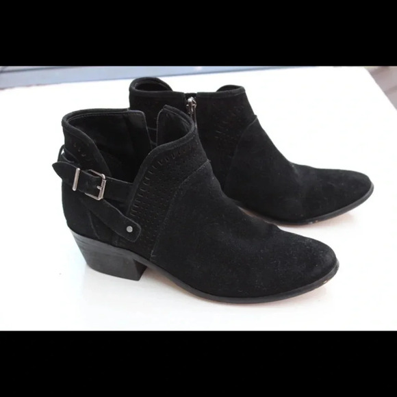 Vince Camuto ankle boots - Picture 13 of 13